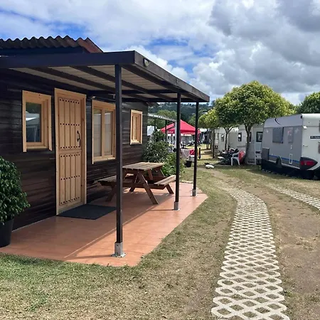 Camping De Madera En Fin De Siglo. Ct11as